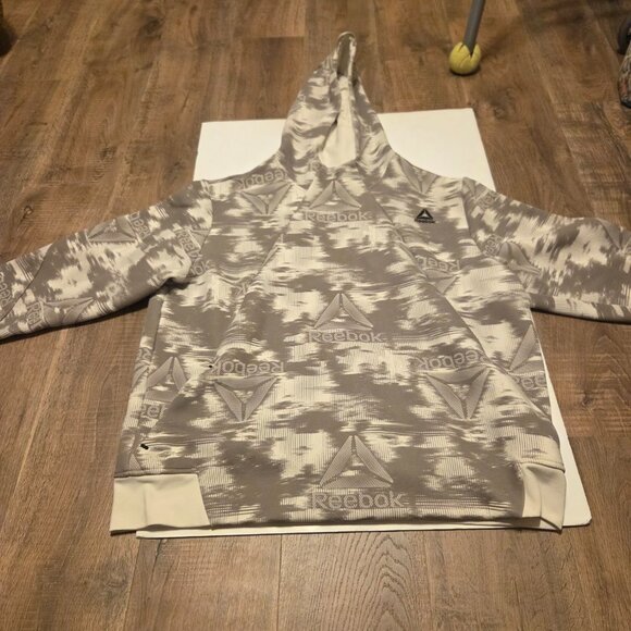 Reebok Driftwood Tan Print Hoodie with Front Pockets - Like New - Picture 3 of 7